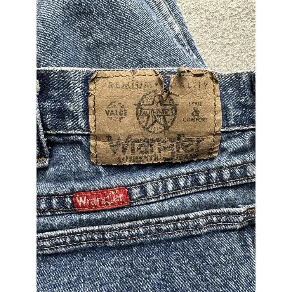 Wrangler Jeans Mens 39x27 Blue Authentics Relaxed Distressed Medium Wash Denim